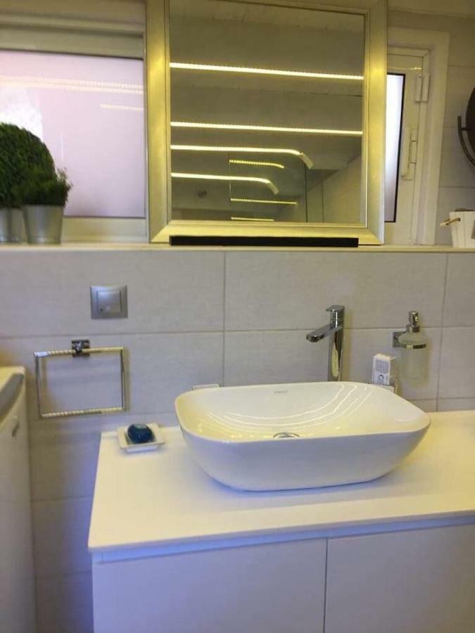 Anemomilos Jacuzzi Suite Corfu  Exterior photo
