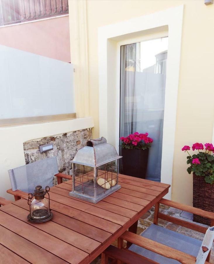 Anemomilos Jacuzzi Suite Corfu  Exterior photo